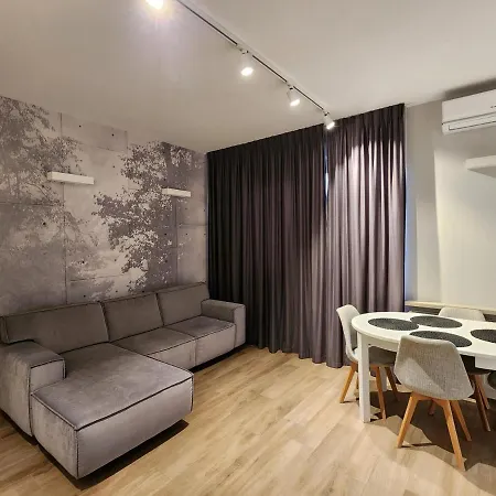 Nadmorski Dwor Modern Apartment